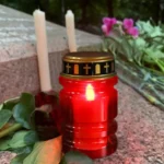 Wholesale of red cylindrical striped LED memorial candles for cemeteries