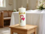 Wedding‑day remembrance memorial candle placed on quiet wedding ceremony table, soft gentle atmosphere